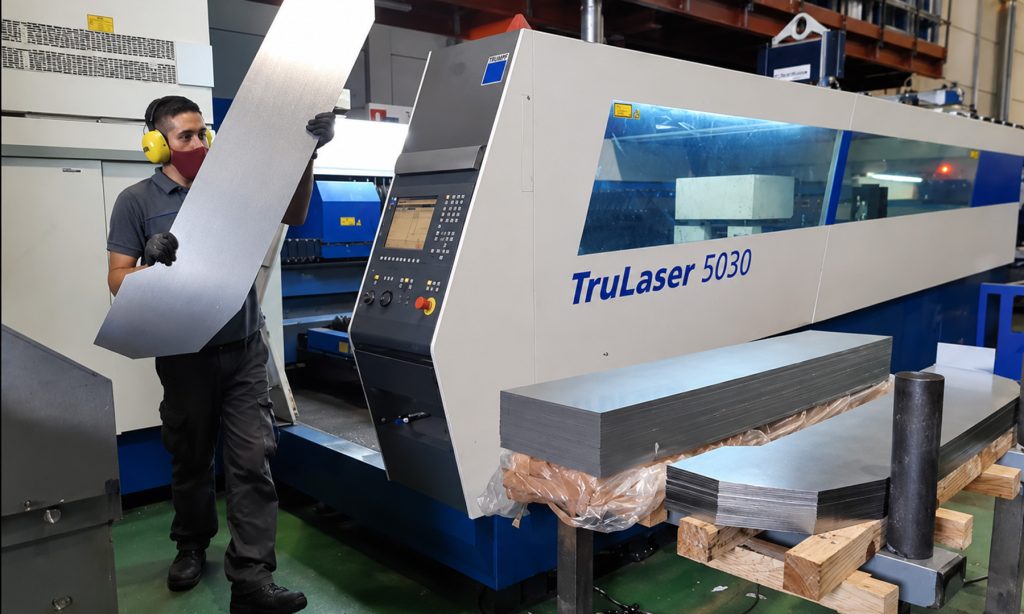 Cómo el corte láser mejora la precisión en la fabricación de piezas metálicas